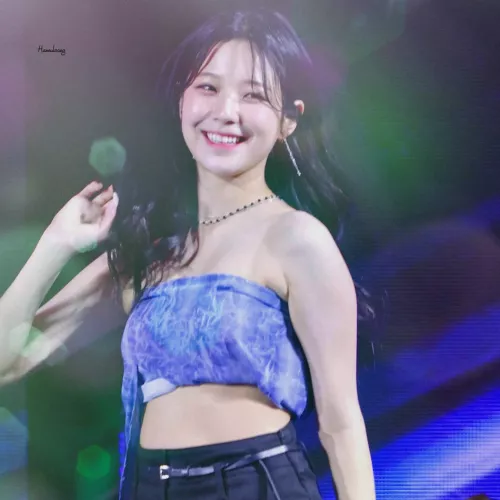 fromis_9 - Jiheon by Eunbi_round_pocket