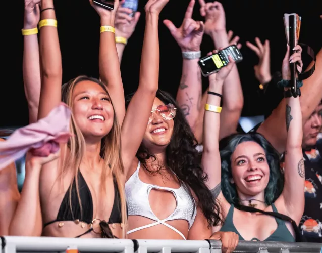 Front row slip by curvao269