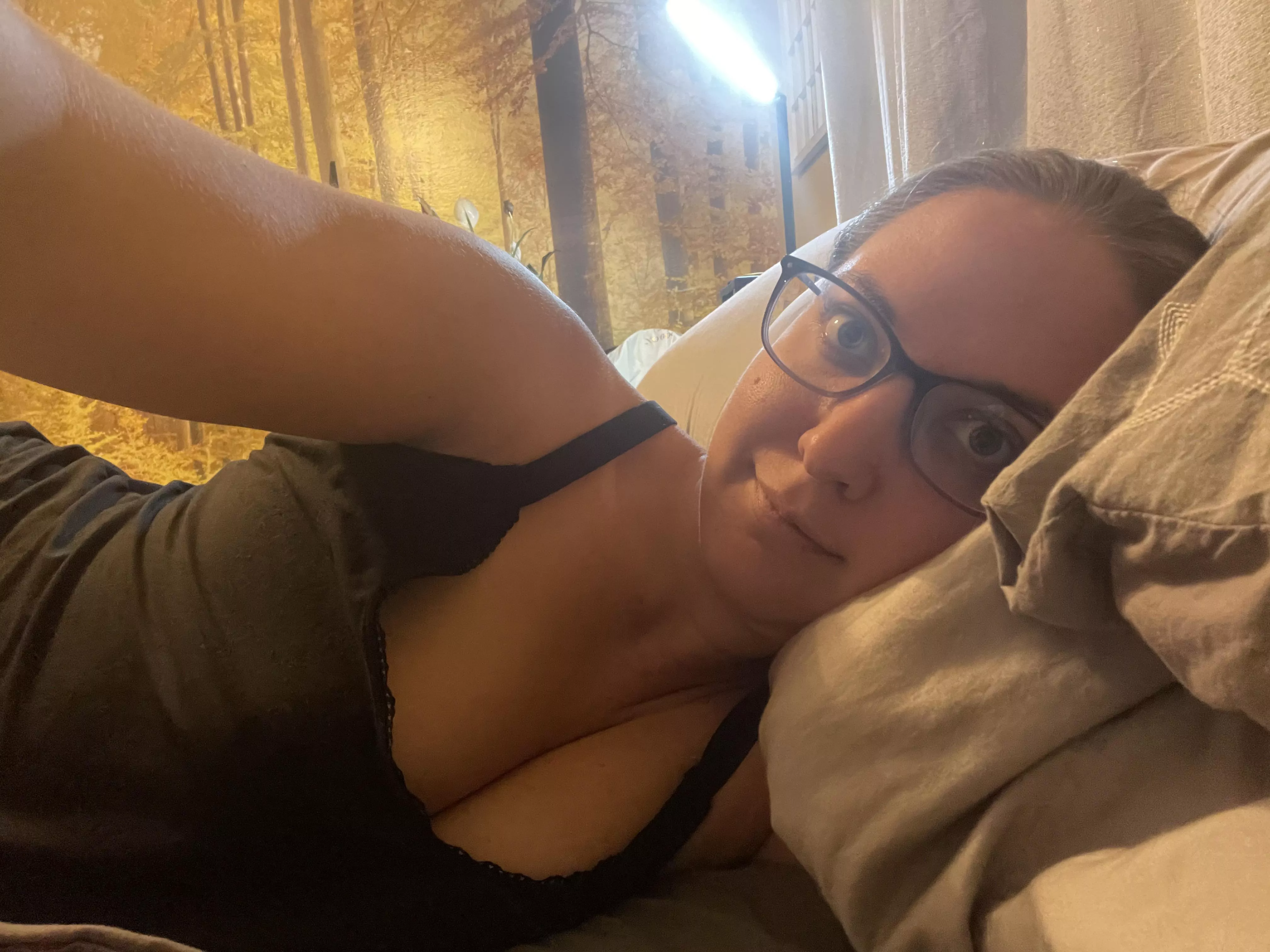 [f]Showered and ready for cuddles 🥰 posted by Hot_Cake8629