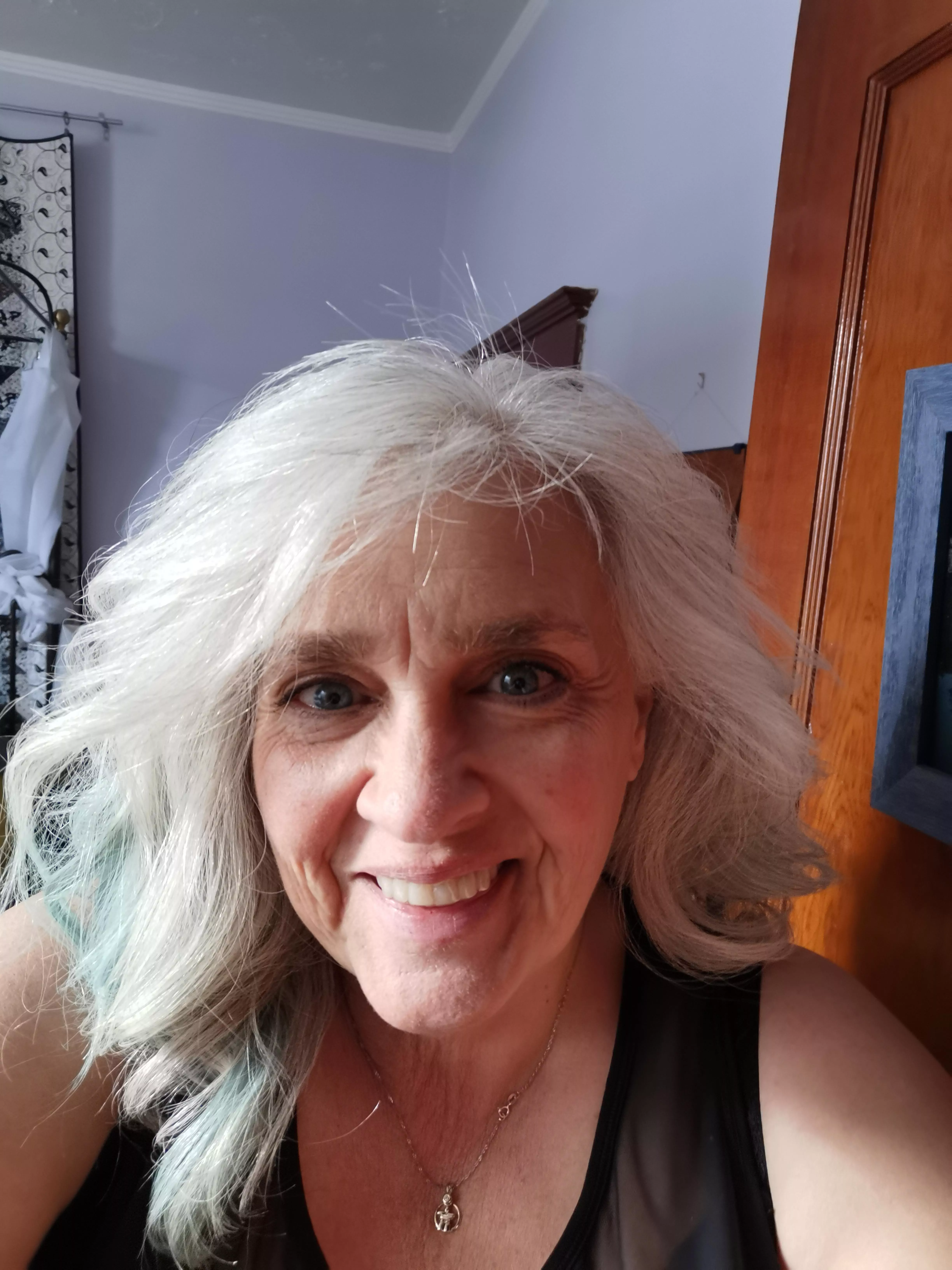 fuck me [F] posted by ideologic1