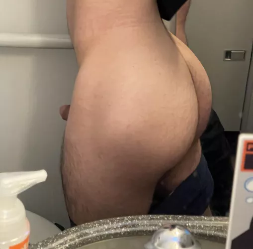 Fuck me in the public bathroom by phatassvirgin