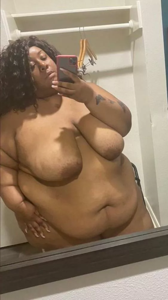 Fuckkk.. this a juicy piggy posted by Head_Practice1796