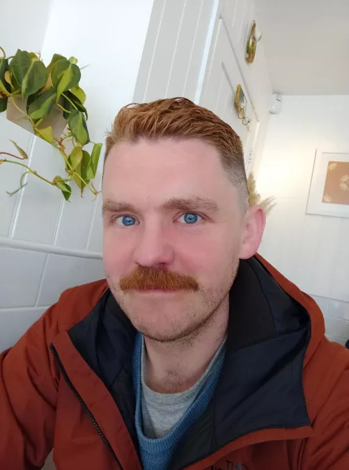 Full of cake in Truro by d139nn