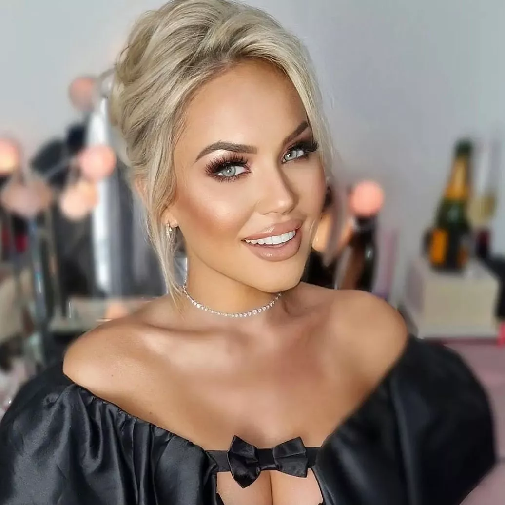 Fully Done Makeup posted by gooningaccount