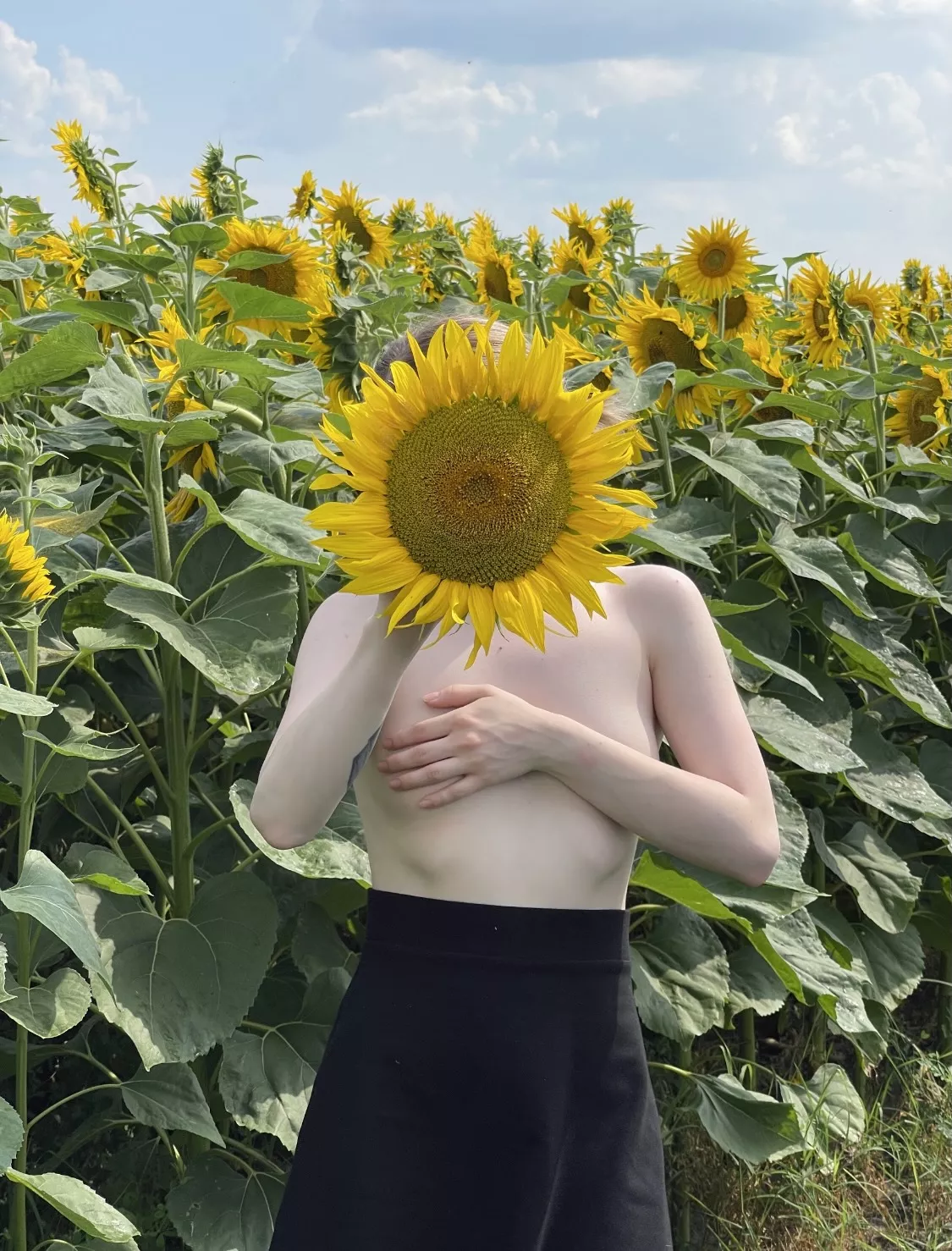 fun fact i never wear bras outside🙈 posted by pantylessmiss