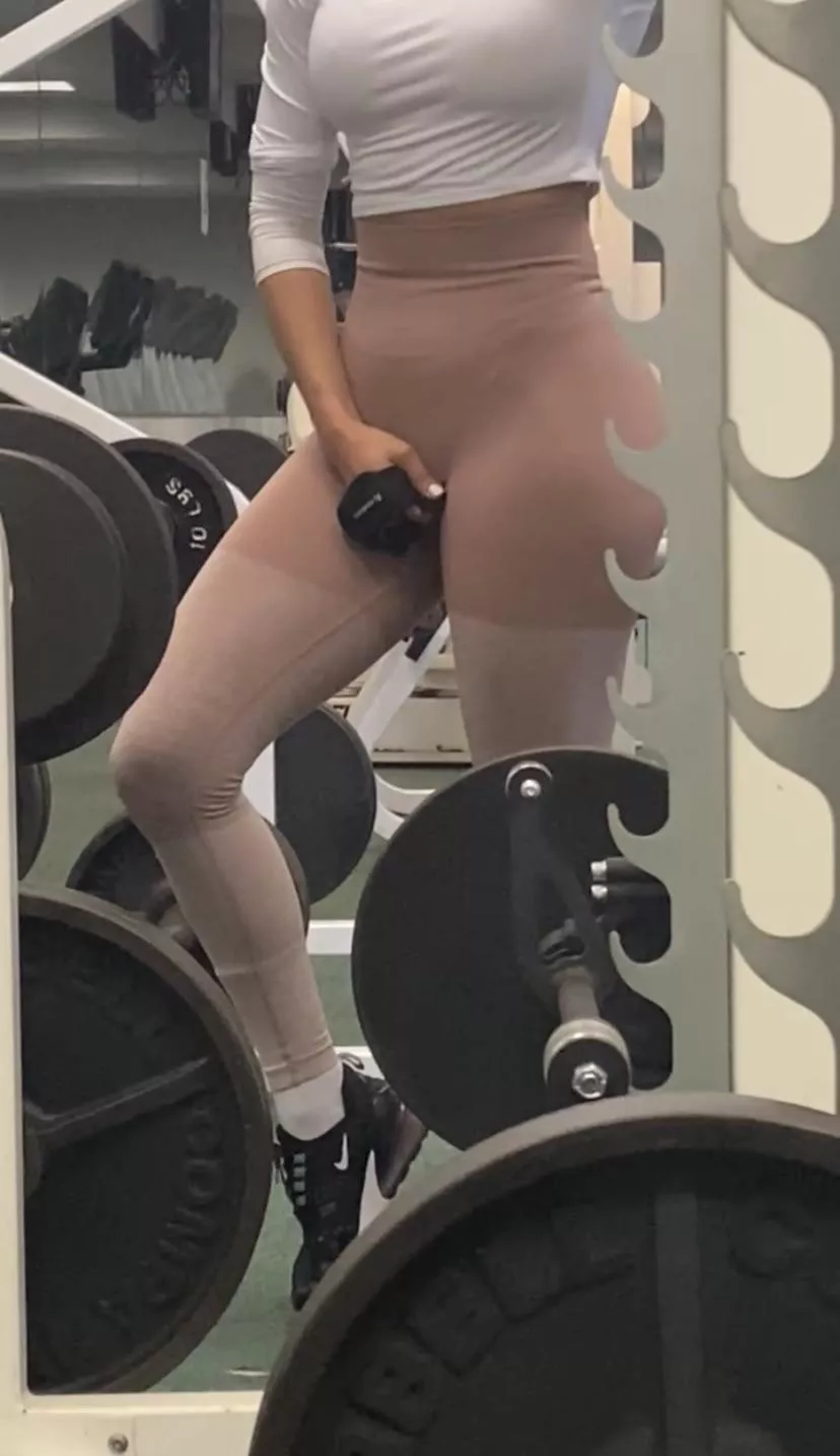 Fun gym section😮‍💨 posted by cinnamondarlin