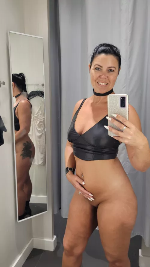 fun in a dressing room by Angelnektar