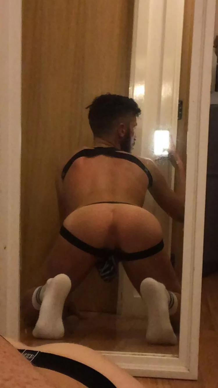 Fun zoom call now ? posted by hornyg1992