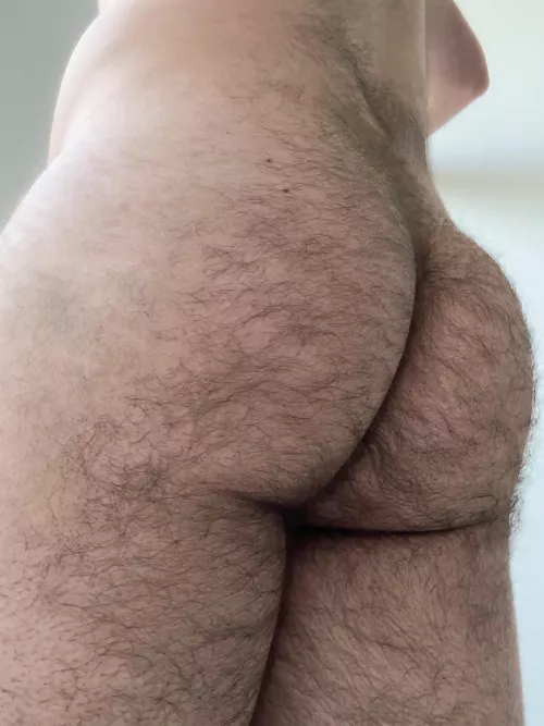 Furry cheeks by fuzzypeachpit