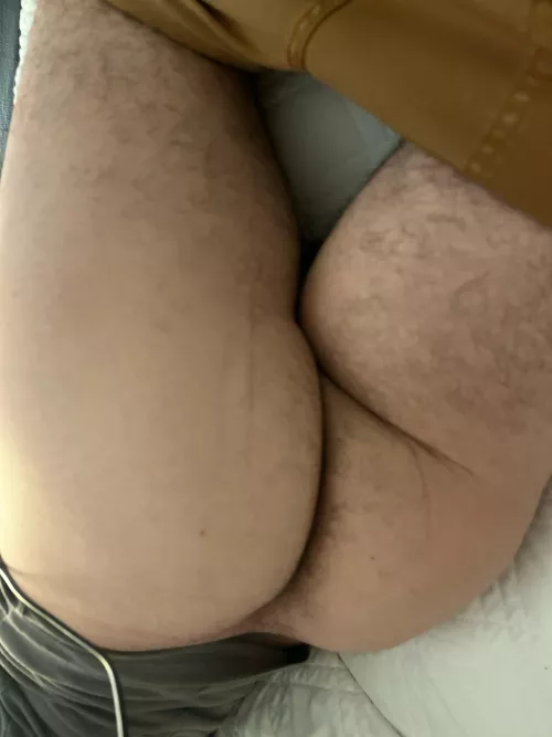 Fuzzy cheeks by rkalodney