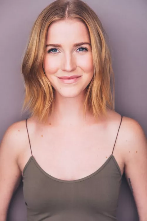 Gabby Bryan, comedian, writer, actress, producer. Daughter of Bon Jovi keyboardist David Bryan (*nee* Rauschbaum) by guitartoad