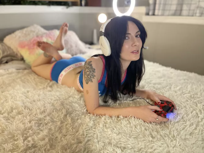 Game then fuck? Or fuck then game?🤔 by emilyxlovely