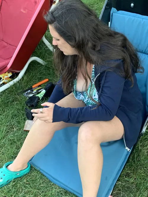 Gaping neckline in the park by Strict-Zookeepergame