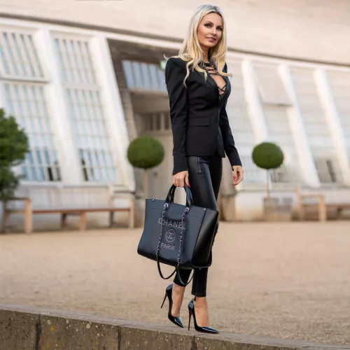 German MILF by gooningaccount