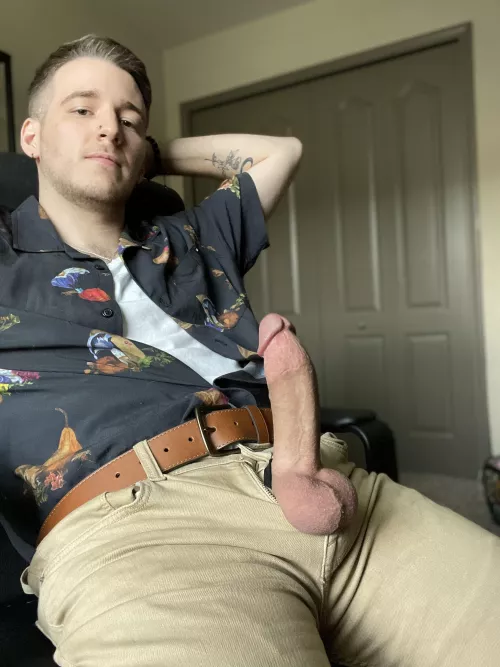 get down on your knees and suck this fucking cock by stardustgravity