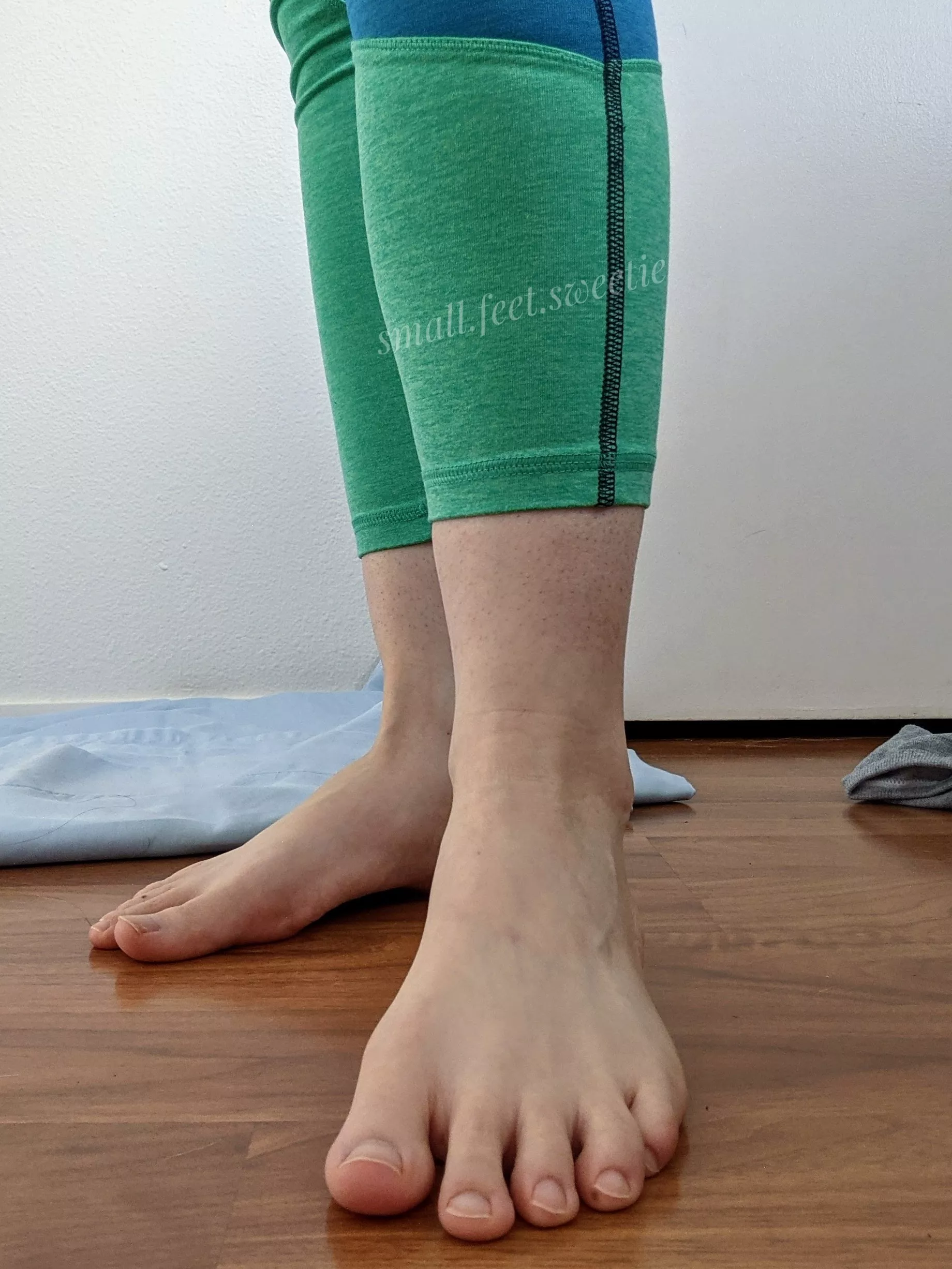 Get down there and kiss them! posted by smallfeetsweetie