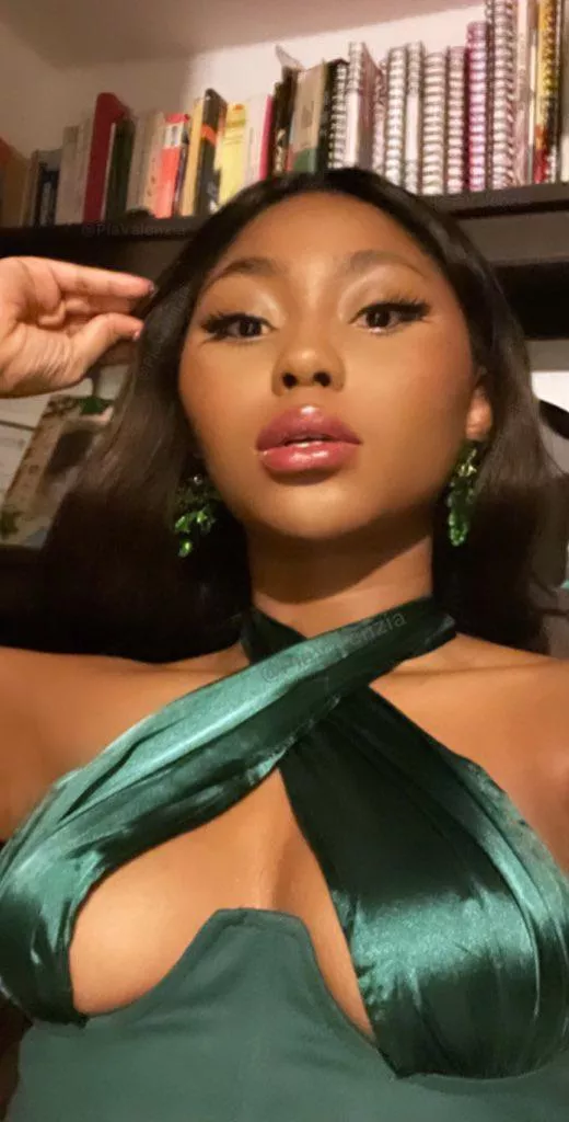 Get on your knees and beg this young latin brat to take everything from you [domme][oc] posted by PiaValenzia