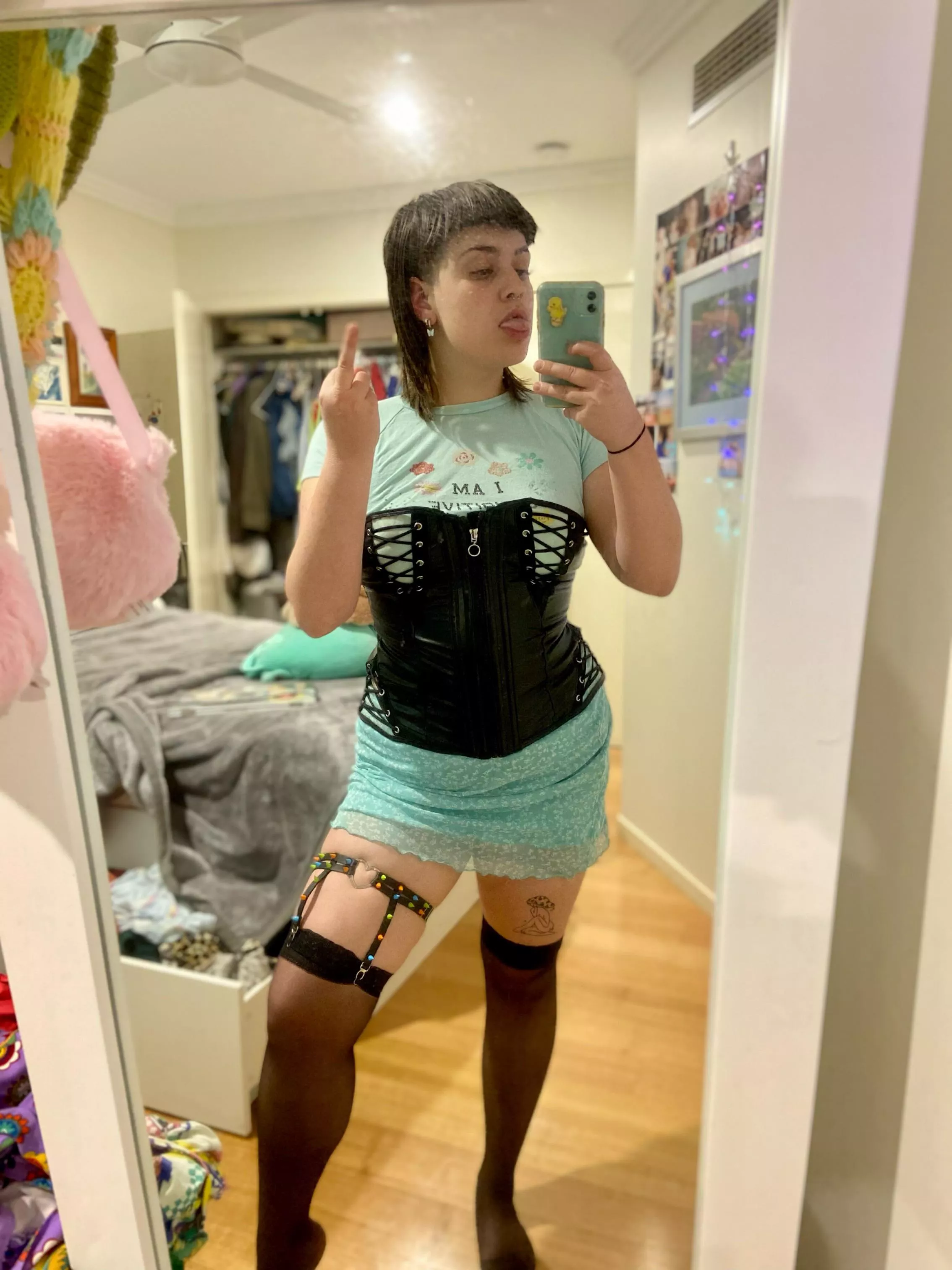 Get on your knees pathetic loser 🖕🏻 posted by enbyfind0m