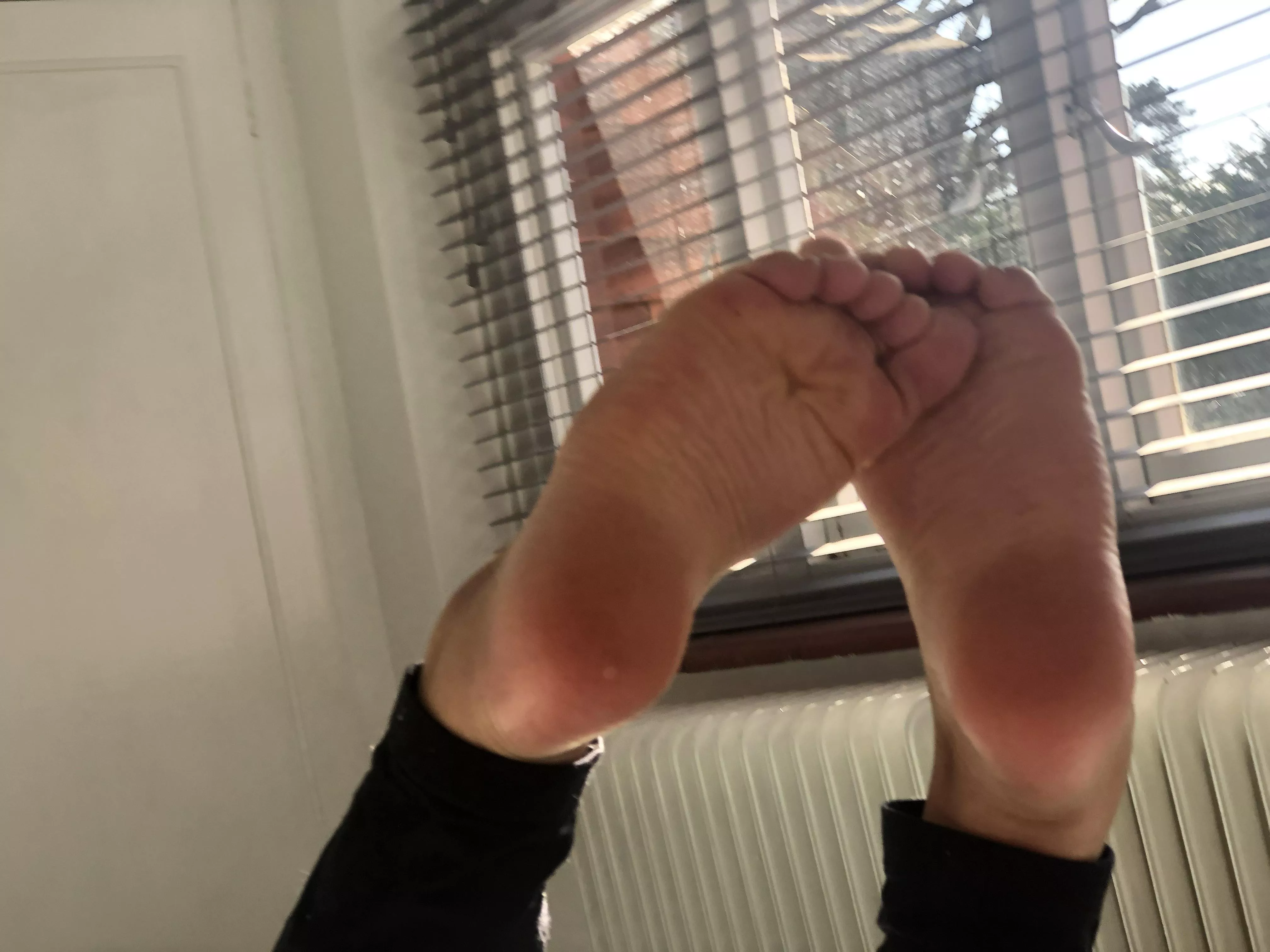 Get on your knees posted by SofiaVos