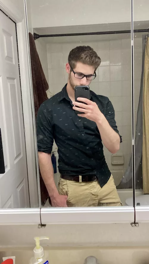 Getting dressed and feeling cute by UnsuspectingS1ut