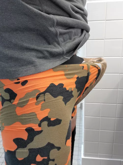 Getting hard and trying to escape... by squad1m3dic