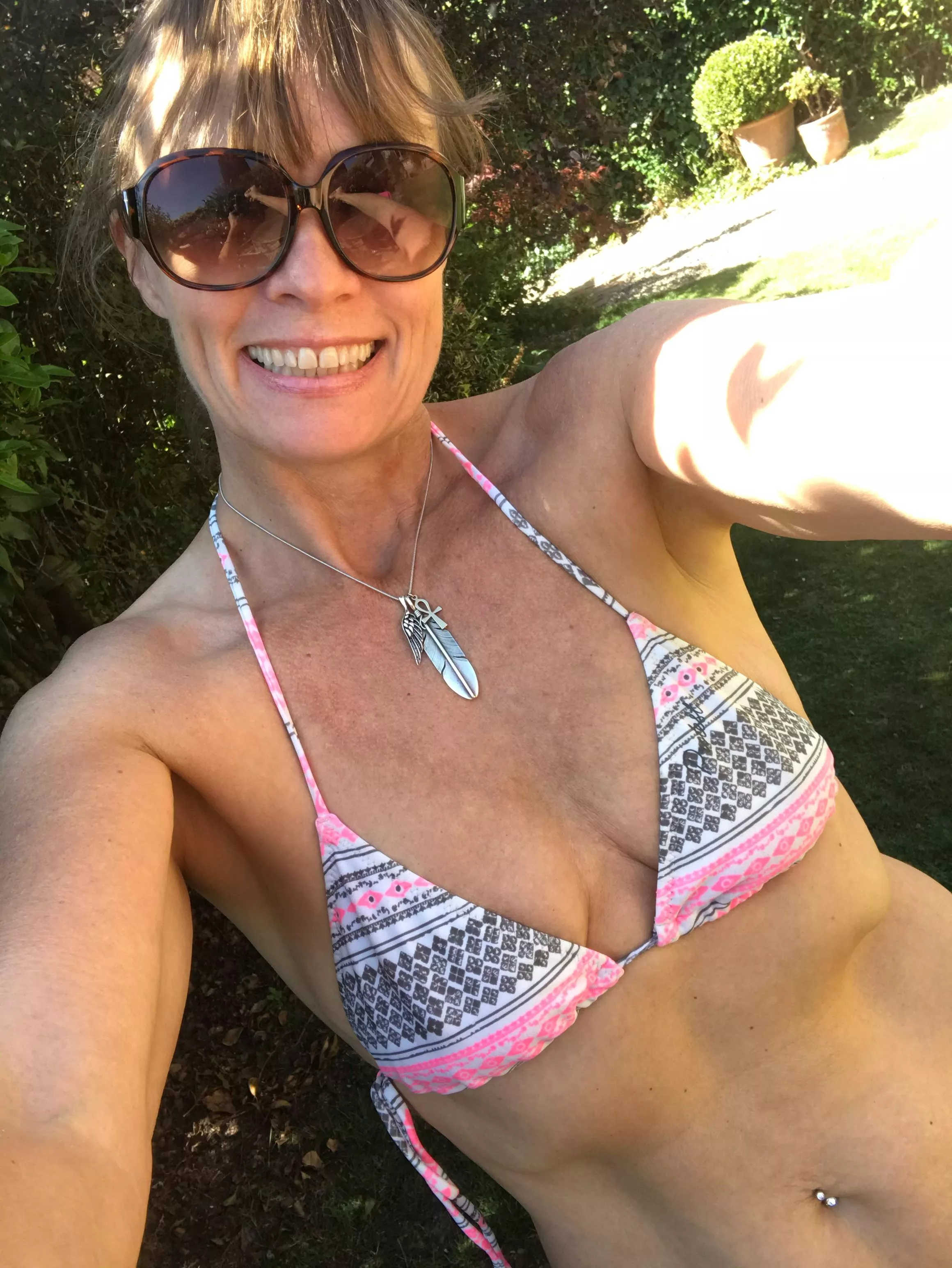 Getting hot in the garden [f 50]oc posted by honeybarns