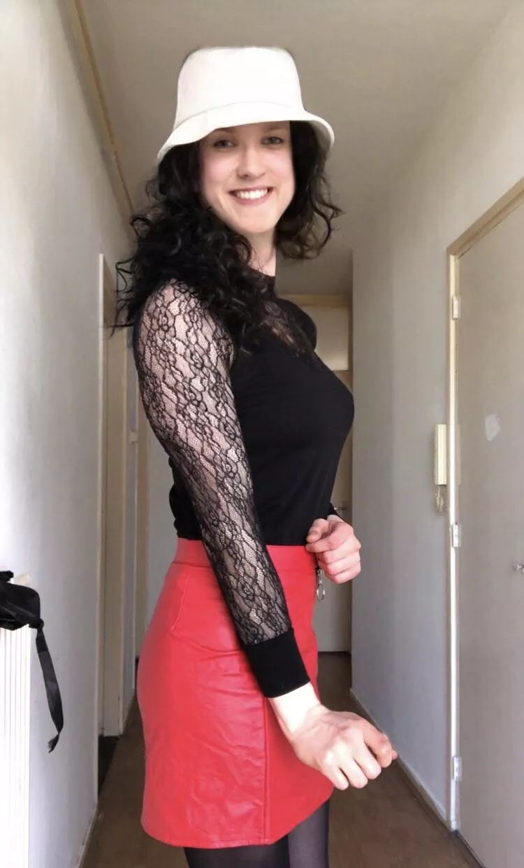 Getting more confident every single day 💜 posted by thalsals