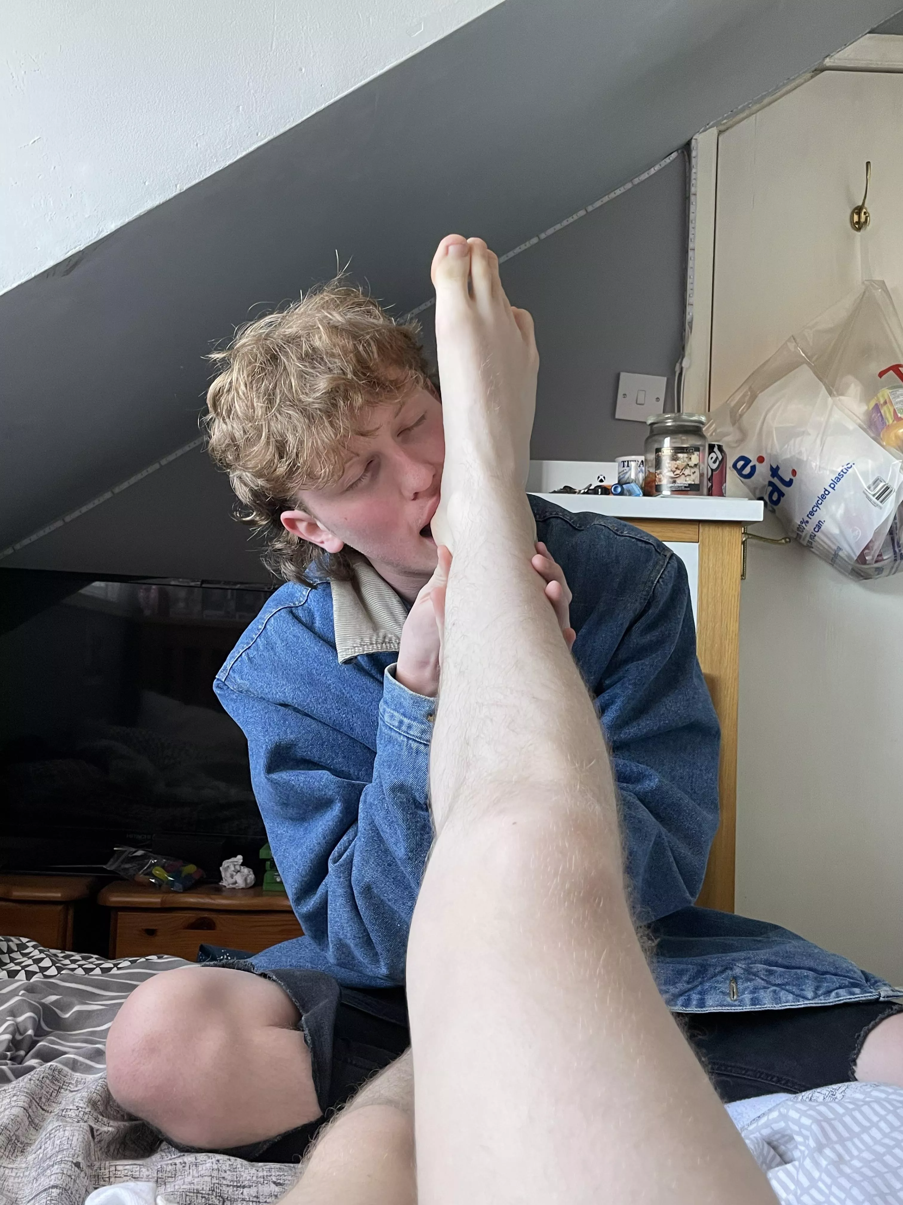 getting my heel bitten is one of the best feelings ever 🥵 posted by ember_tw1nk