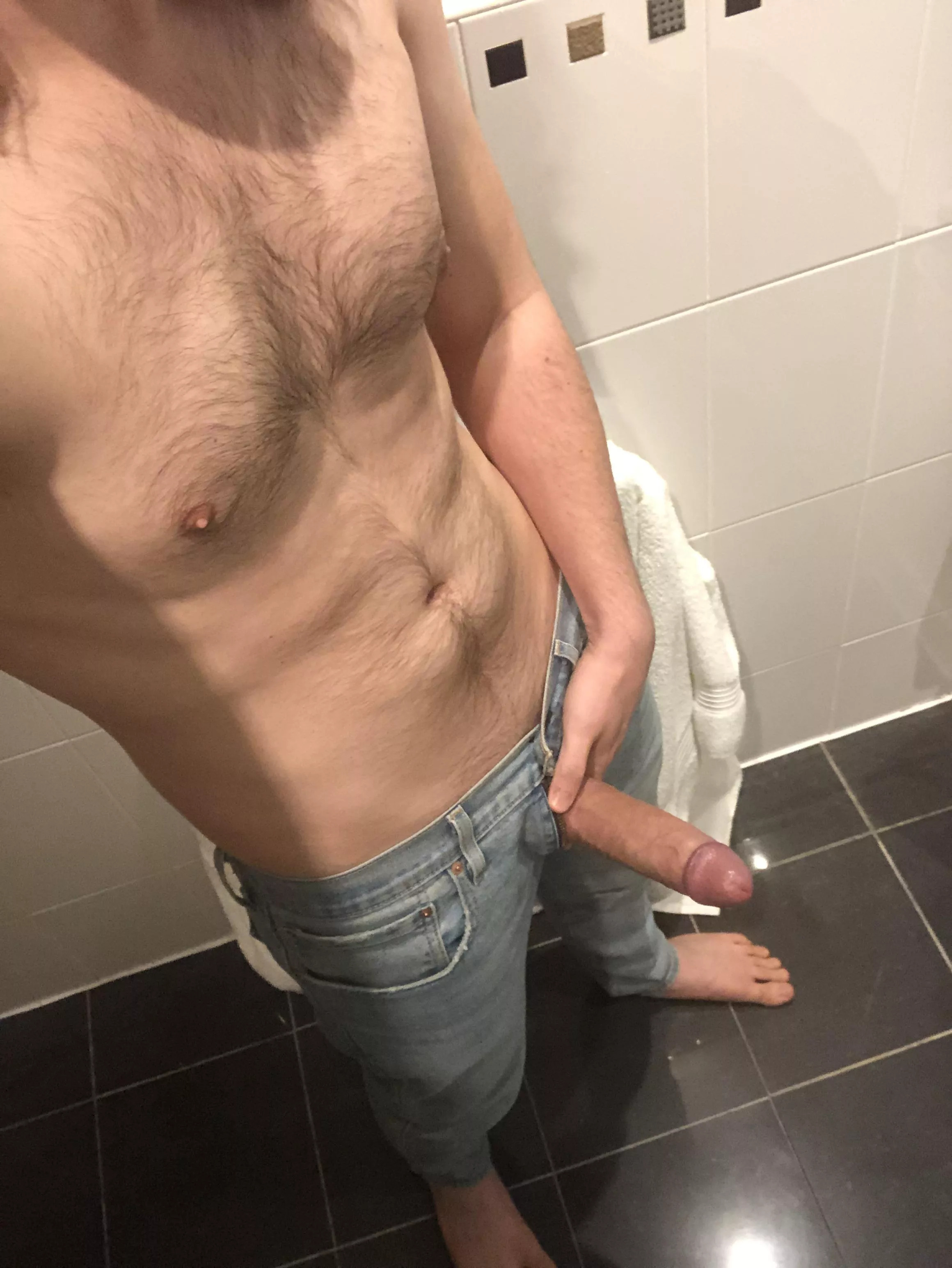 Getting ready after my work out [M] posted by FlameUnknown_