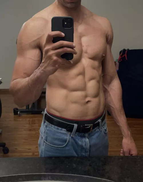 Getting ready for a workout 😏 by Whole_Shopping_7156