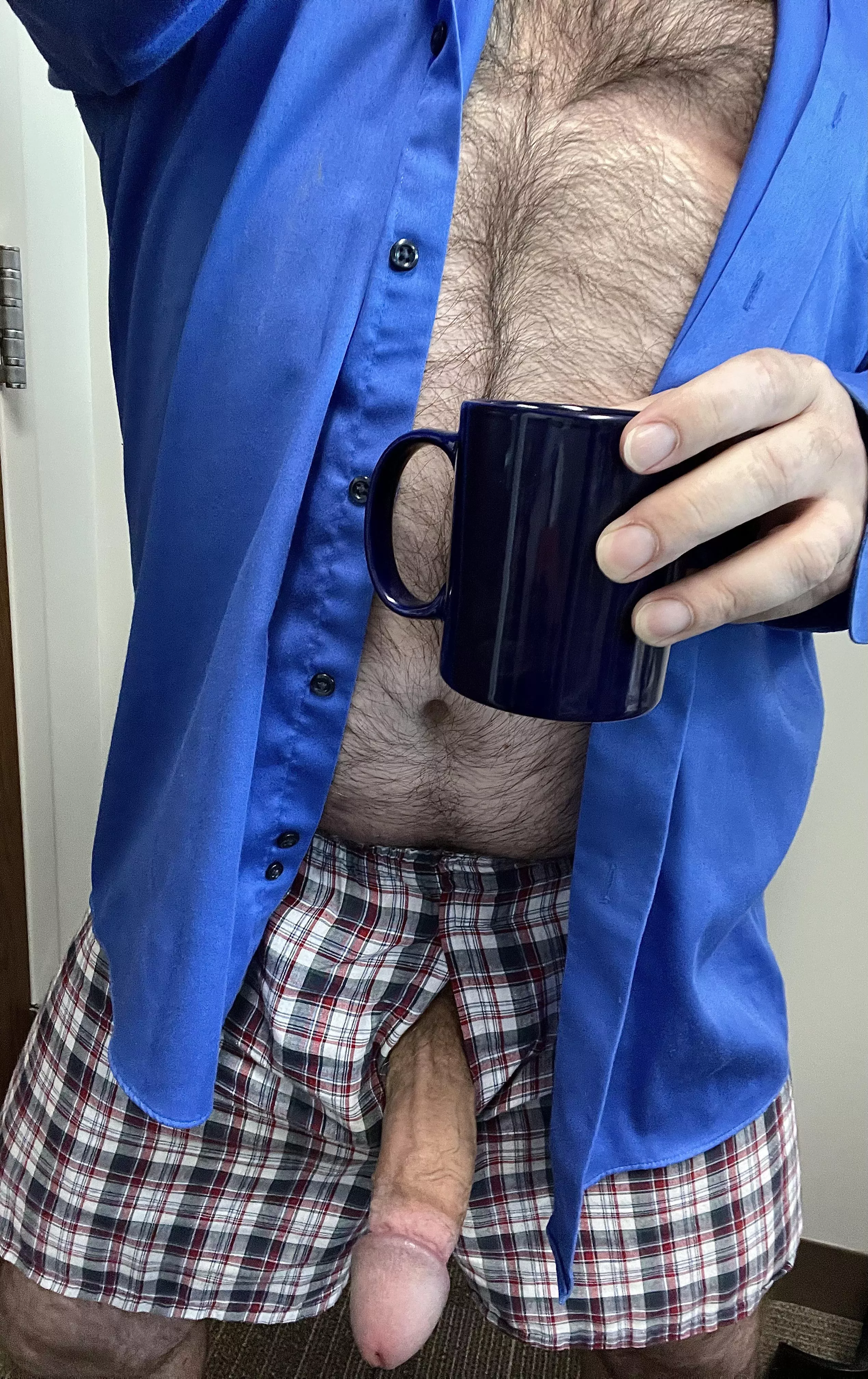 Getting ready for the first meeting of the day. But my 3rd cup. Care to have a taste? It’s strong but sweet. posted by yankee0094