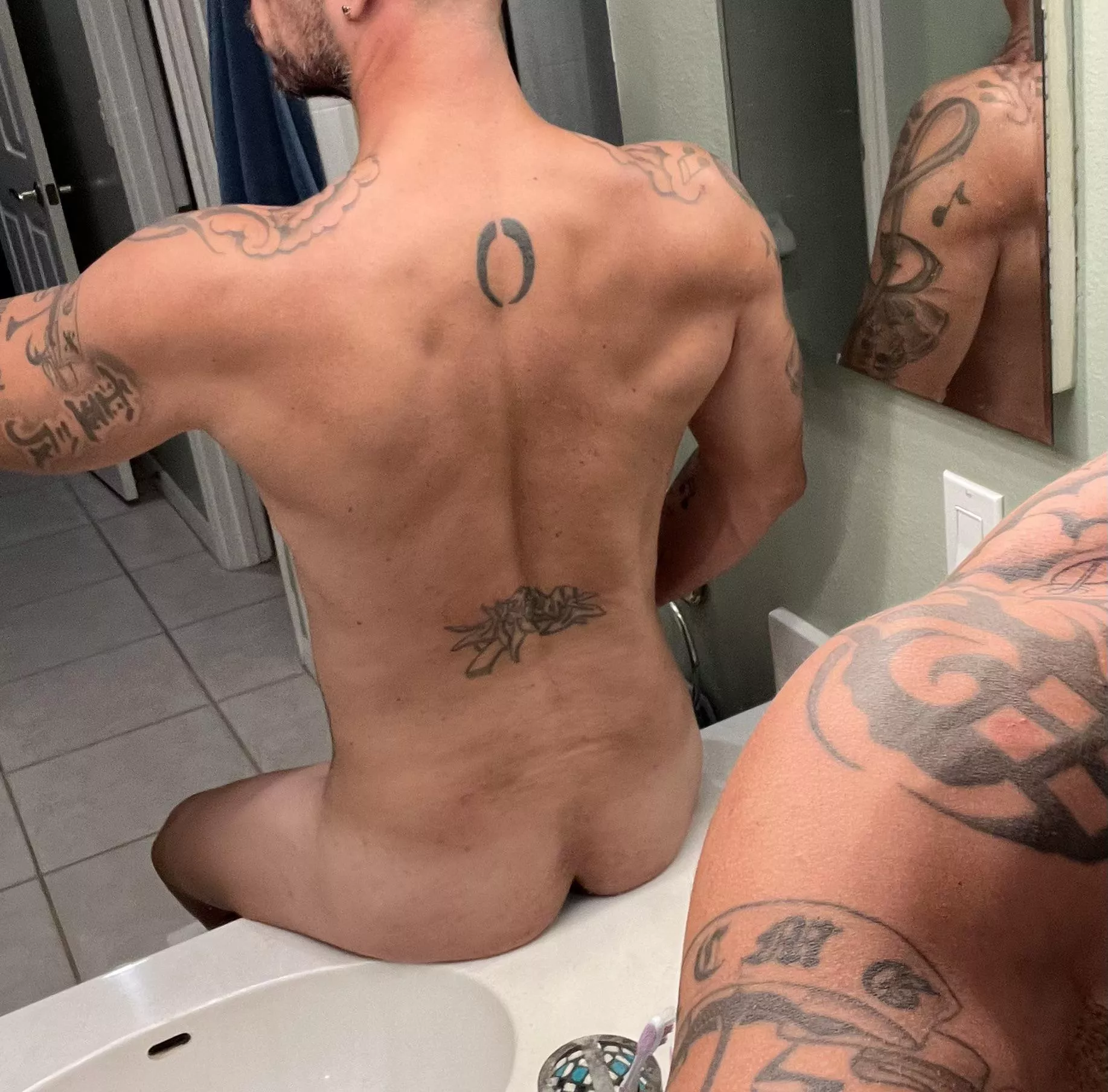 Getting some ink on my back this week posted by mouko79