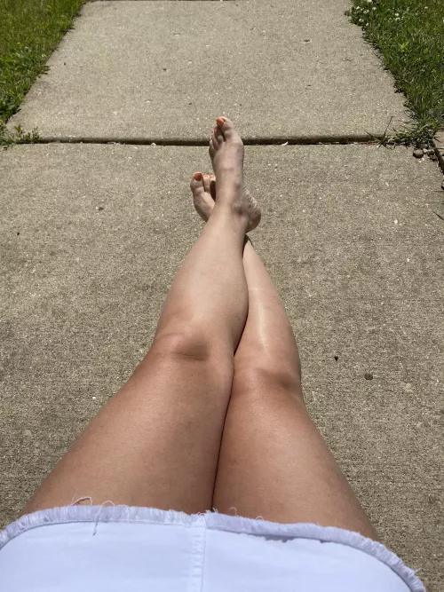 Getting some sun ☀️ by Ingenuity_Alarmed