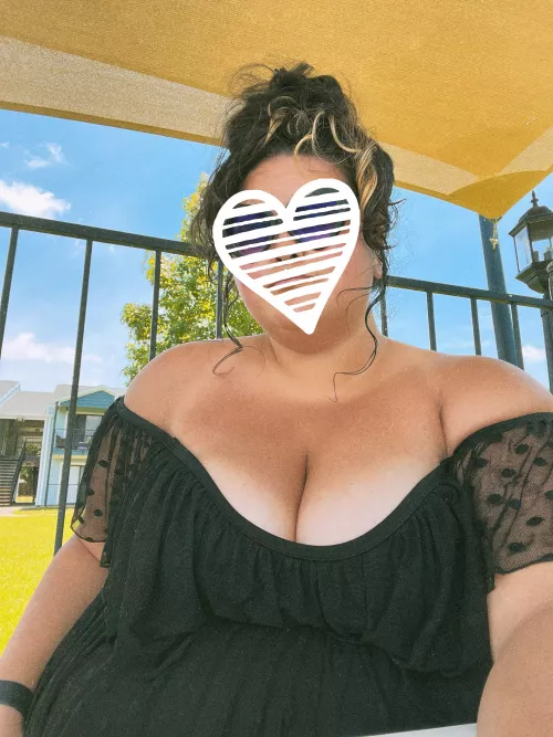 🌞 getting some sun in today by Fatprincxss