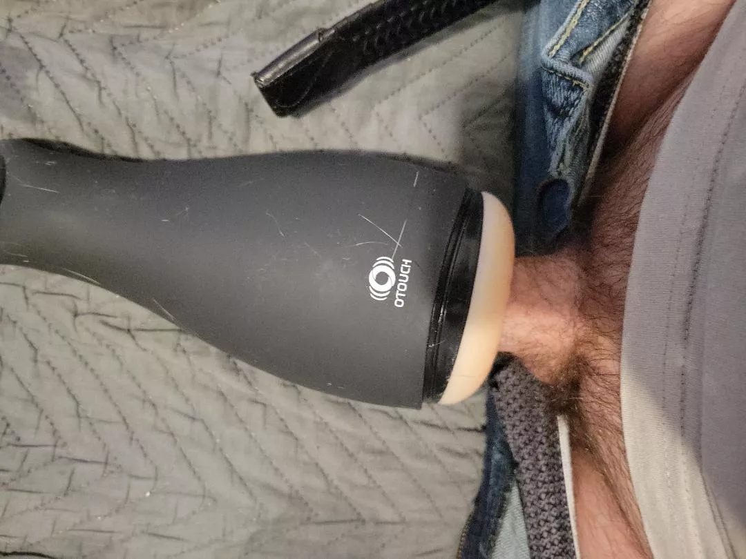 getting sucked off by a vibrating bj toy posted by HippoNo3320