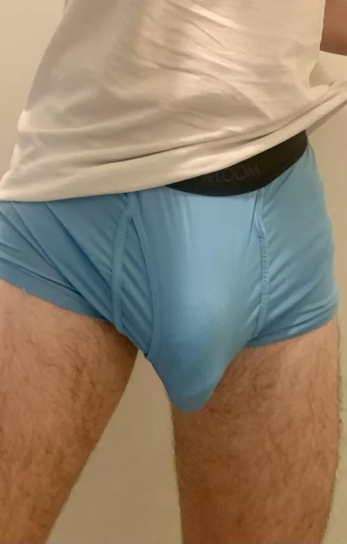 Getting too big by Riskayy01