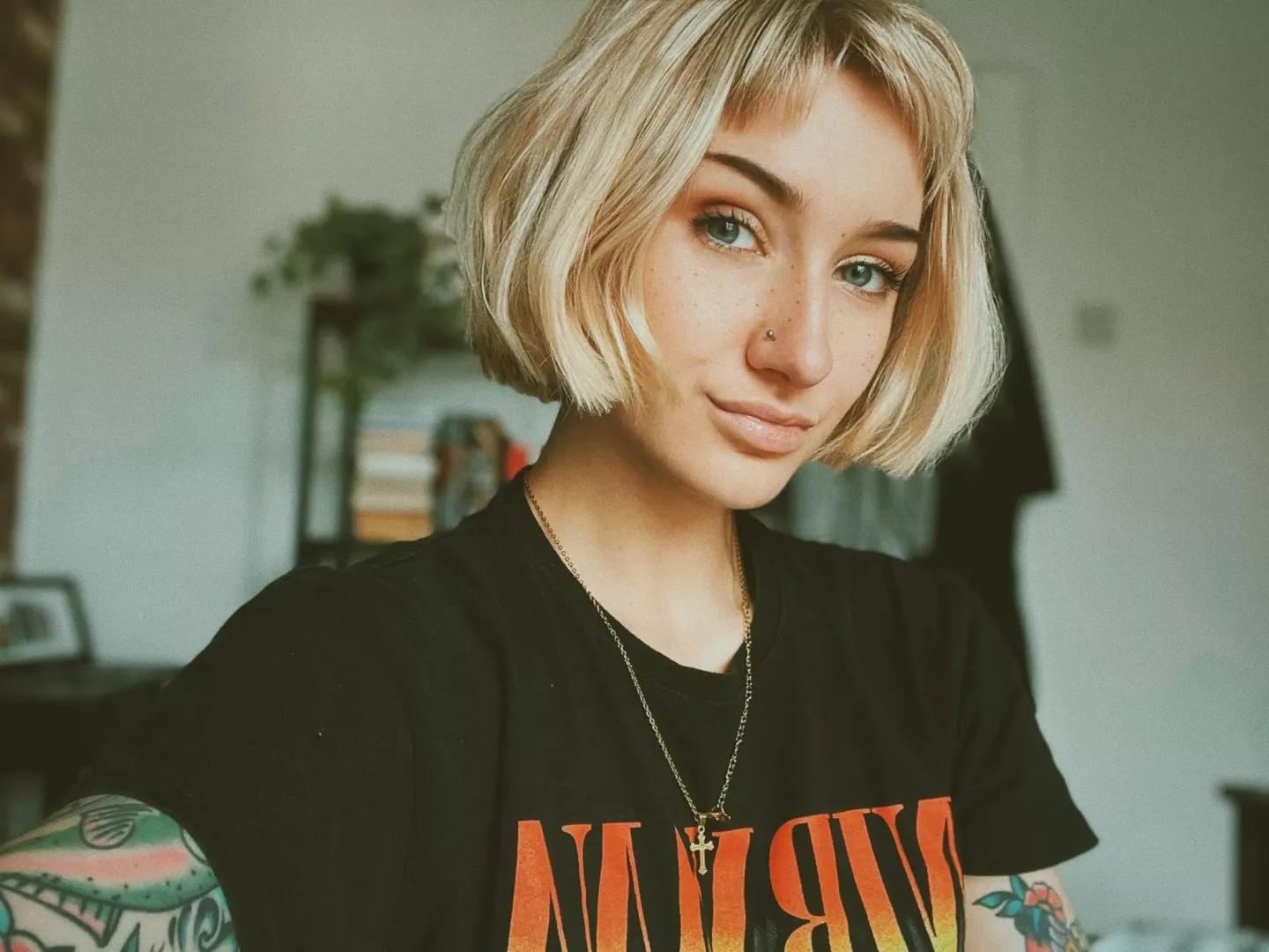 getting used to the chop 😋 posted by little_kitsunex