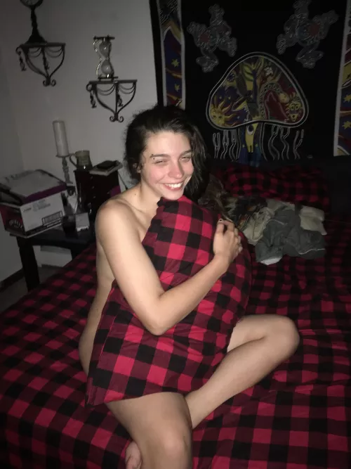 GF after being shared - can’t deny that look of happiness by Fresh_Ad8338