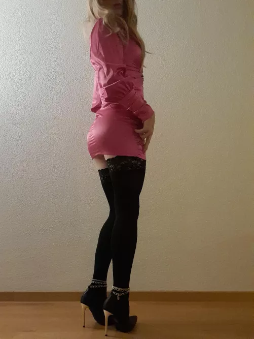 Gf and friends are not around for the weekend. Time to dress up and browse the internet to fish from some compliments lol. by faggythongboi