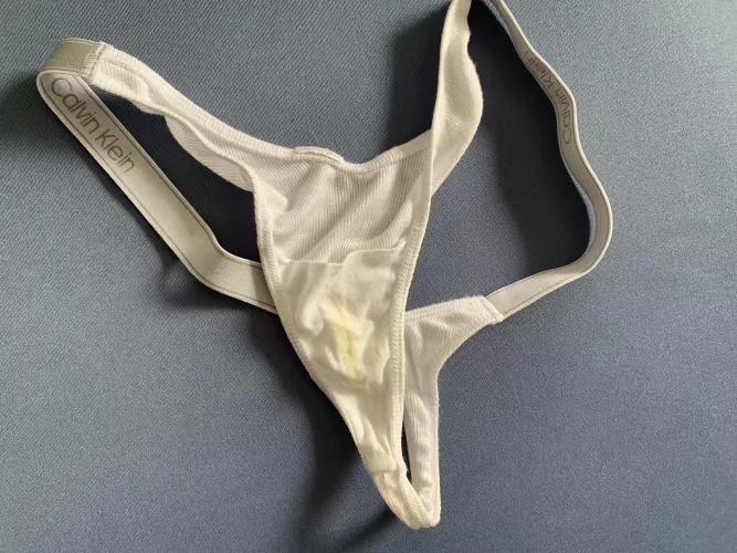 GF got horny at work 👸🏼💦 sharing allowed by Specialist-Ad2328