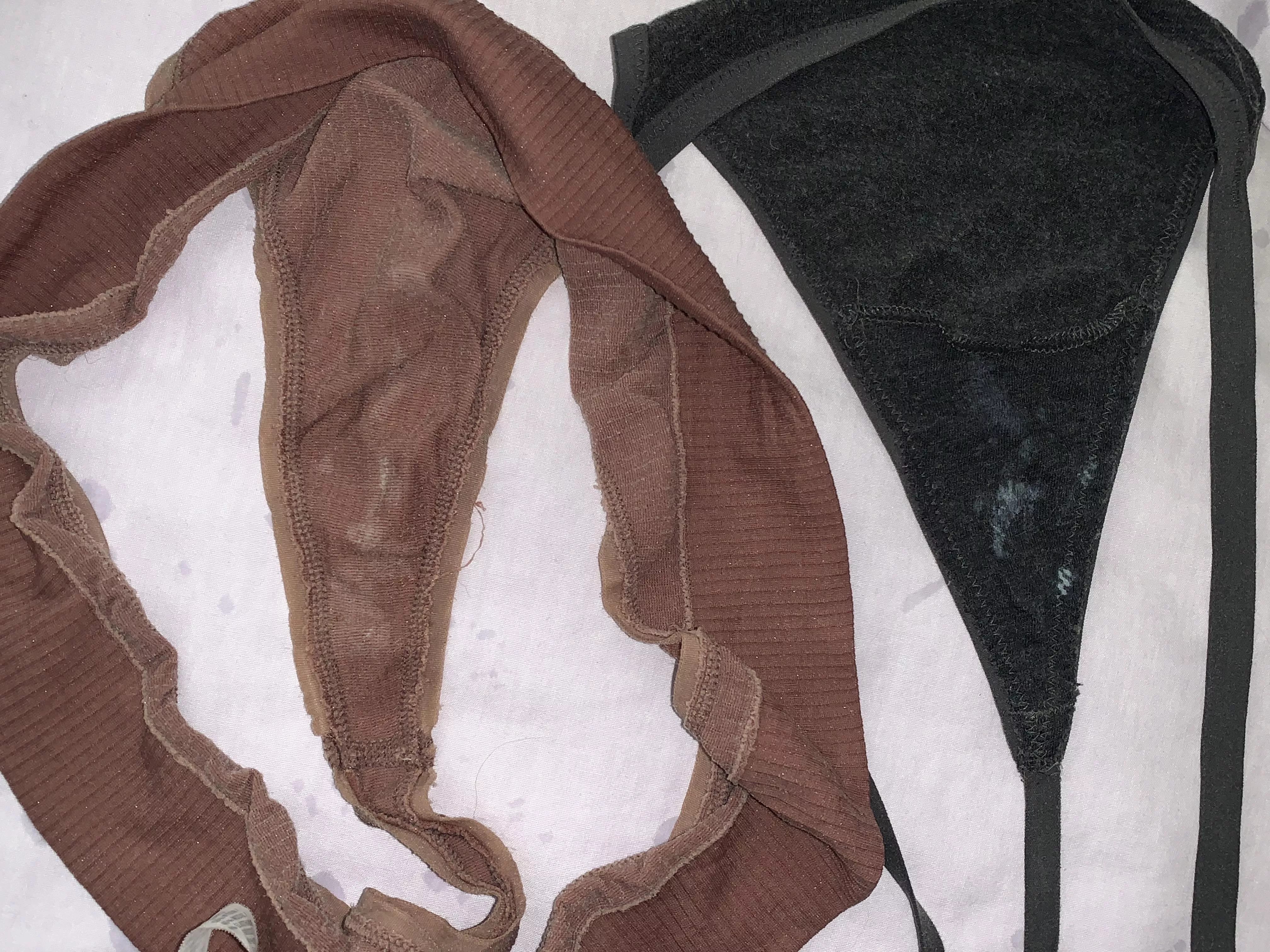 Girl From laundro mat posted by Selfmvde