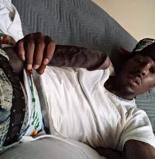 girls hit me up if you want by BBChocDaddy