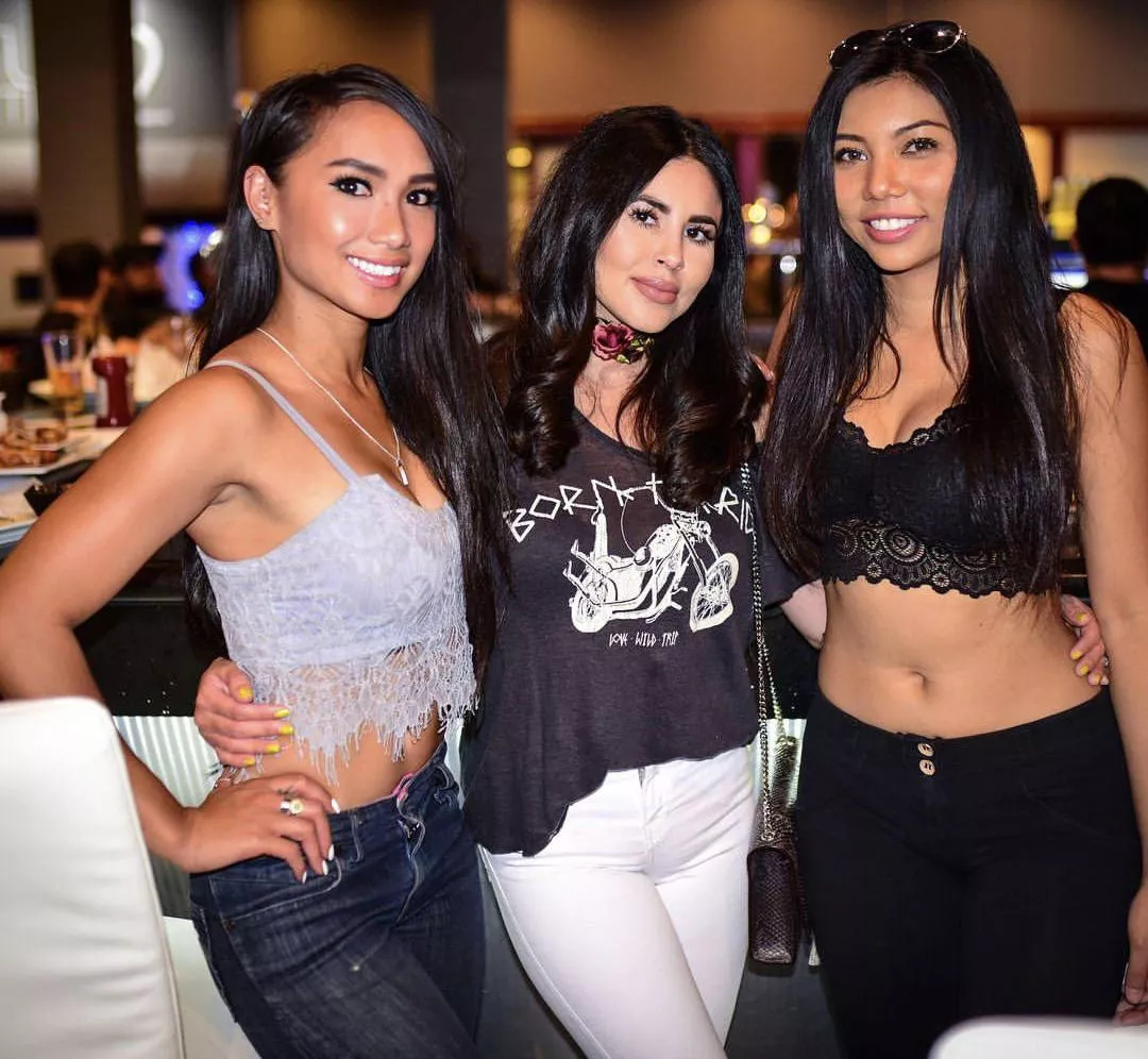 Girls Night Out posted by rikkux2