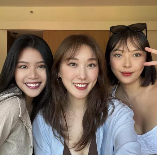 Girl’s trip! by panties_fiend