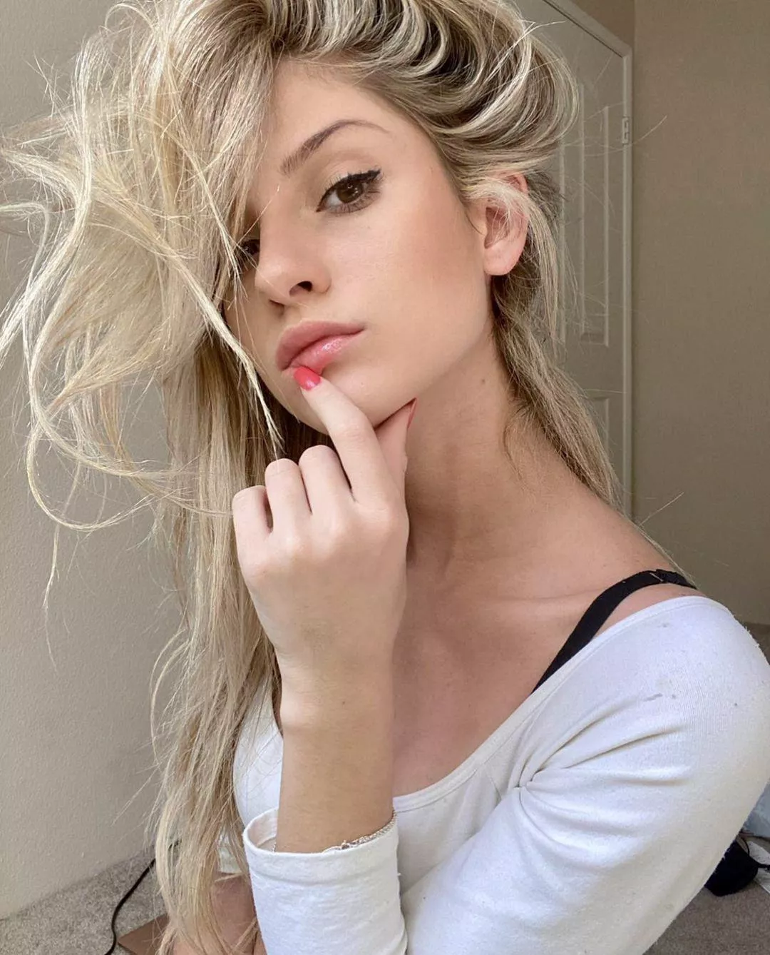 Giulia Seabra posted by cashmere1977-2