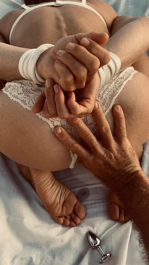 Give in 🤍 by The_True_Loves