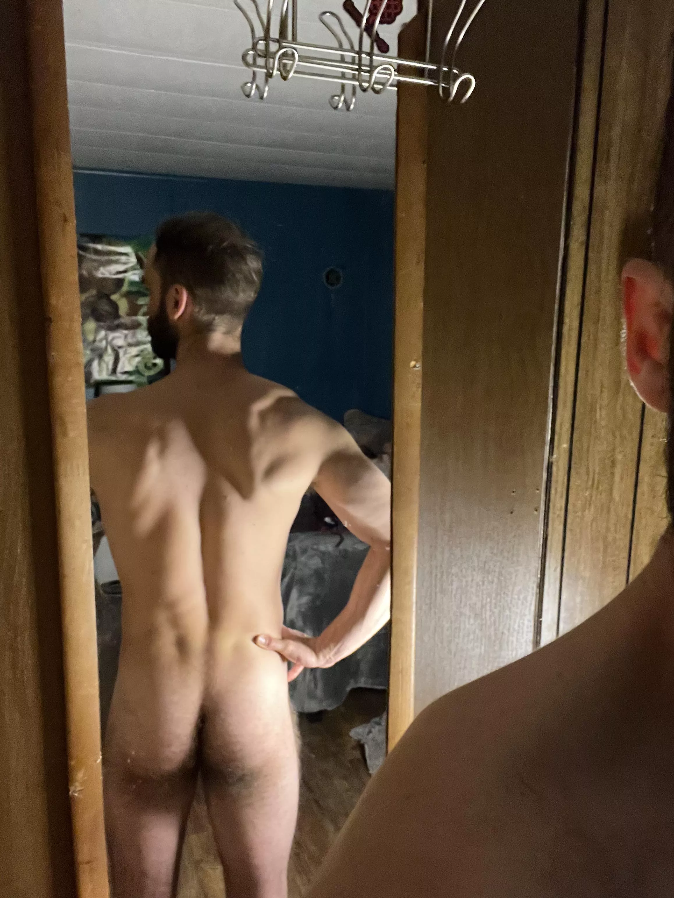 Give it a slap posted by livingrovedaloca