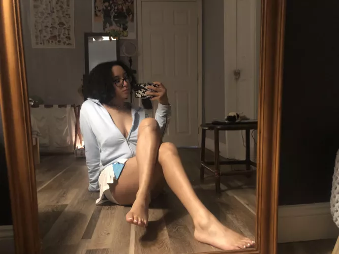 Give me a foot massage after practice? by lxvelybunny