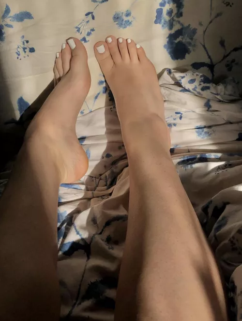 Give my feet some love 💕 by mystiquefeet_xo