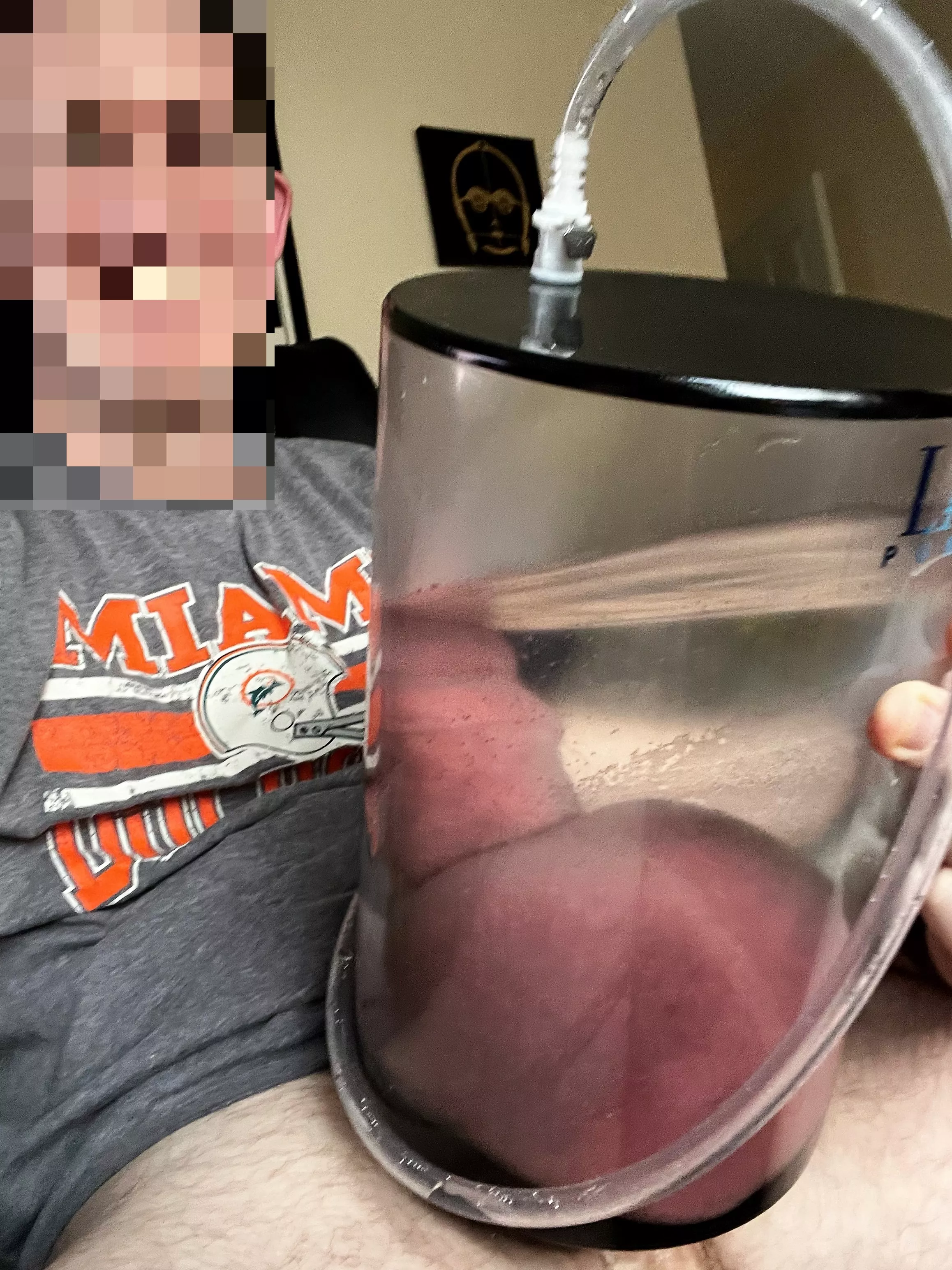 Giving My Balls a Bath In The 2 Stage posted by JayHexxx